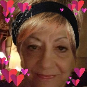 Meet your Posher, Carolyn